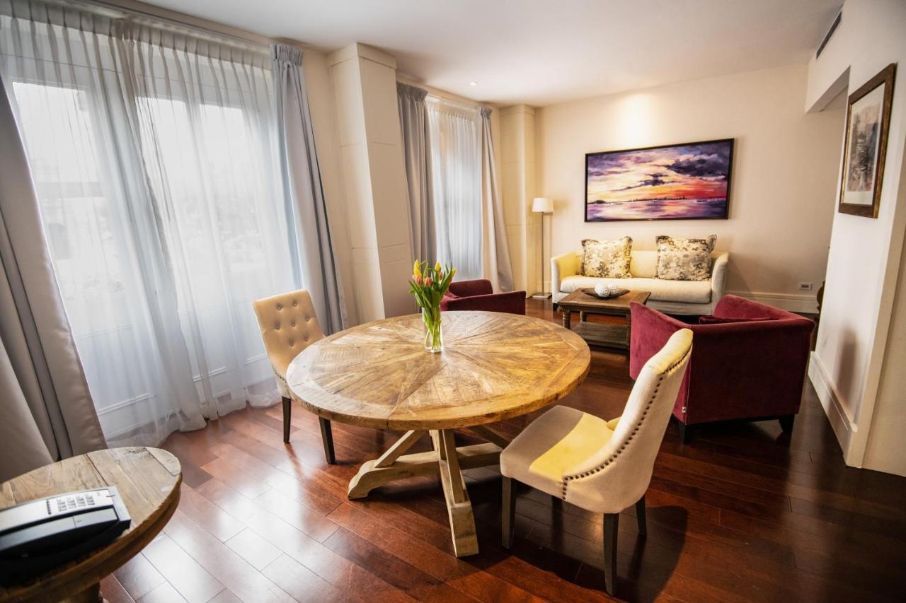 Central Hotel Panama Casco Viejo מראה חיצוני תמונה A suite at the hotel