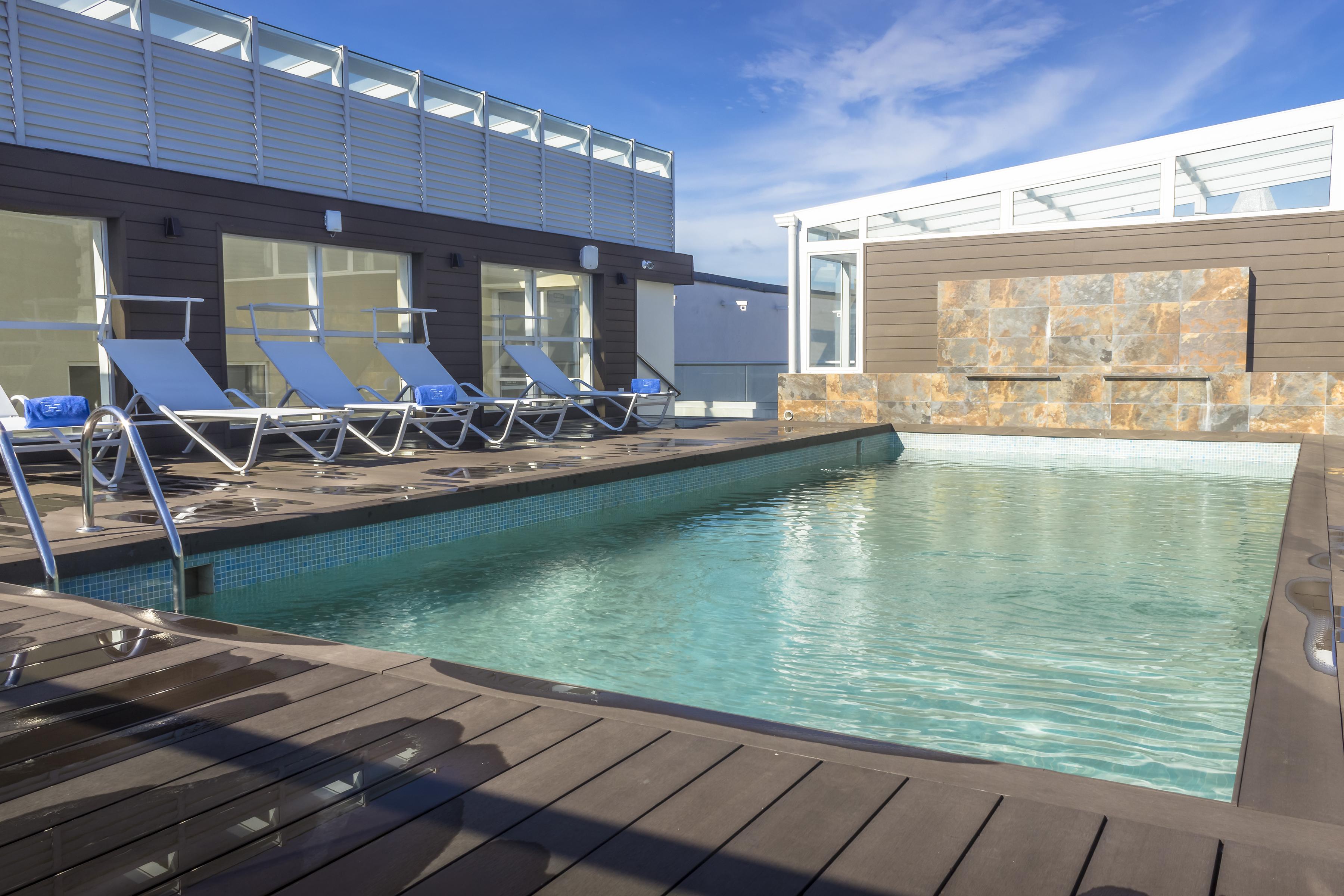 Central Hotel Panama Casco Viejo מראה חיצוני תמונה Rooftop pool at the Hotel
