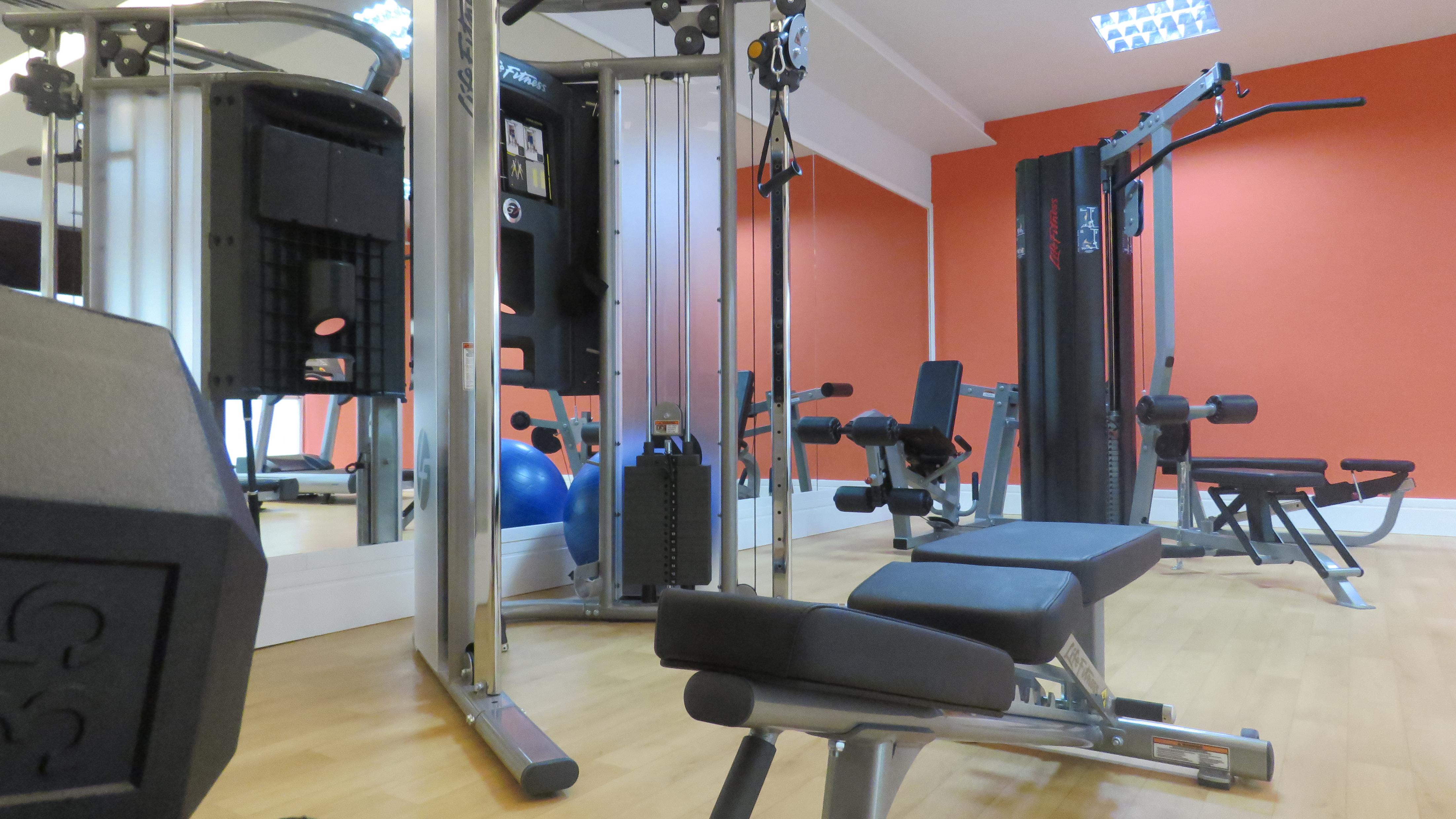 Central Hotel Panama Casco Viejo מראה חיצוני תמונה A cable machine