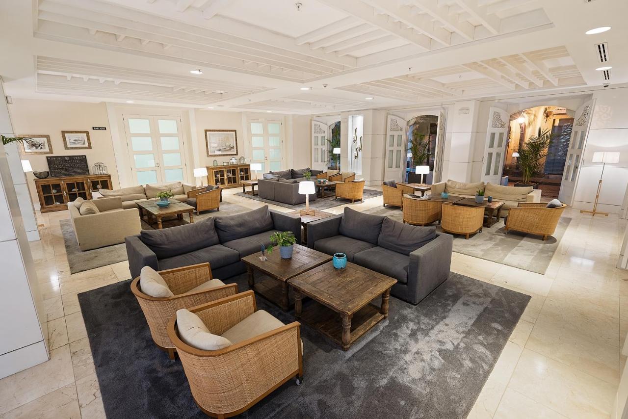 Central Hotel Panama Casco Viejo מראה חיצוני תמונה The lobby of the hotel