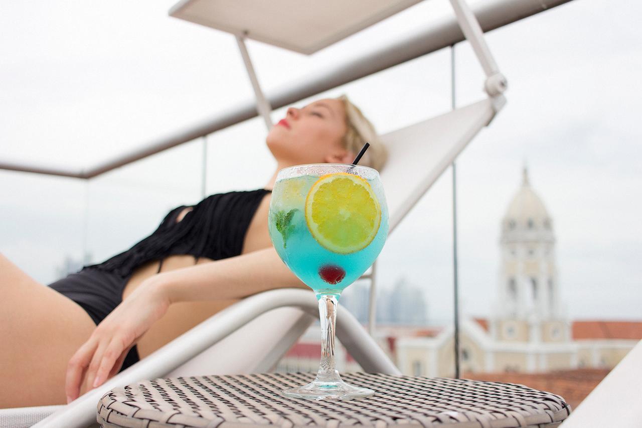 Central Hotel Panama Casco Viejo מראה חיצוני תמונה Blue Hawaii